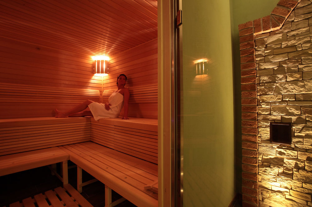 Wine Wellness Hotel Amande ฮุสโตเปเช ภายนอก รูปภาพ