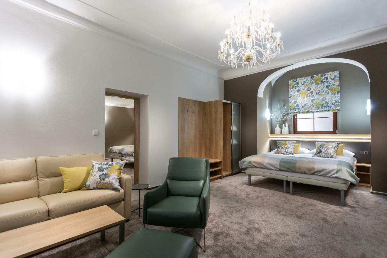 Wine Wellness Hotel Amande ฮุสโตเปเช ภายนอก รูปภาพ